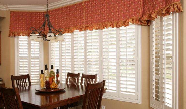 Plantation shutters in Fort Lauderdale dining room.